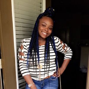 Meet your Posher, Arielle